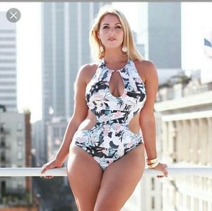 Bonsai!!! Ashley Graham Collection